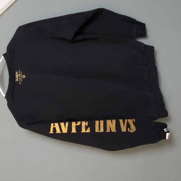 A BATHING APE sweater (sz M) - Picture 5 of 7